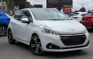 Peugeot 208 2019 White