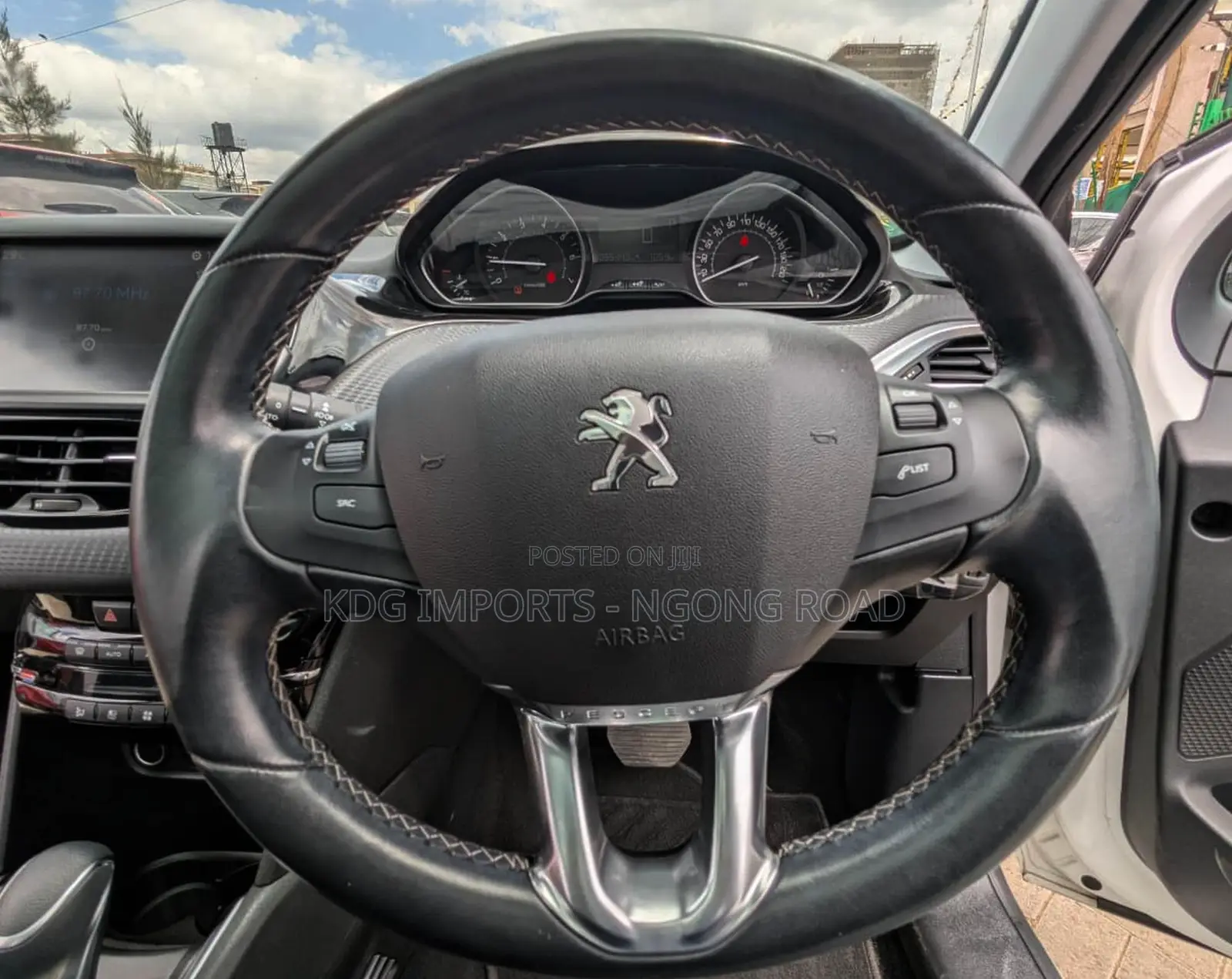 Peugeot 208 2019 White