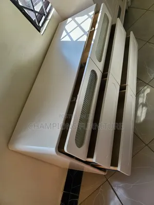 Modern 6-Drawer Console