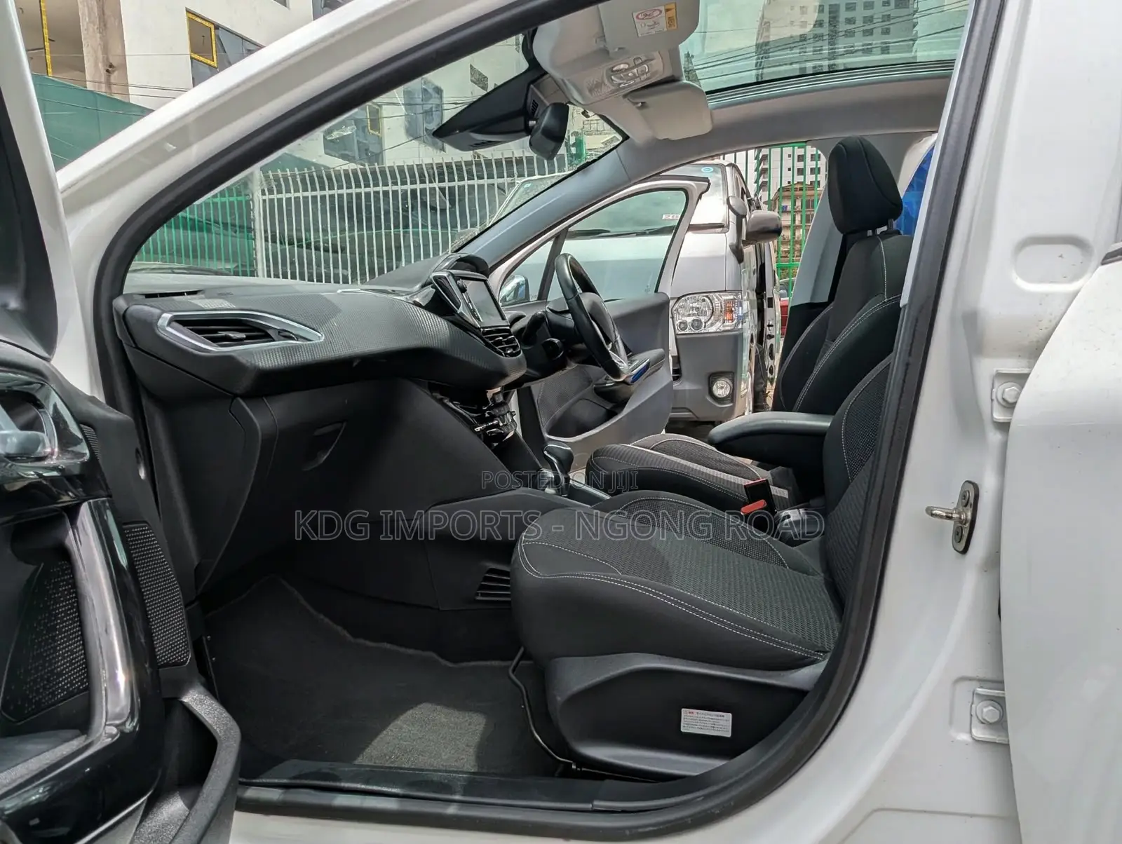Peugeot 208 2019 White