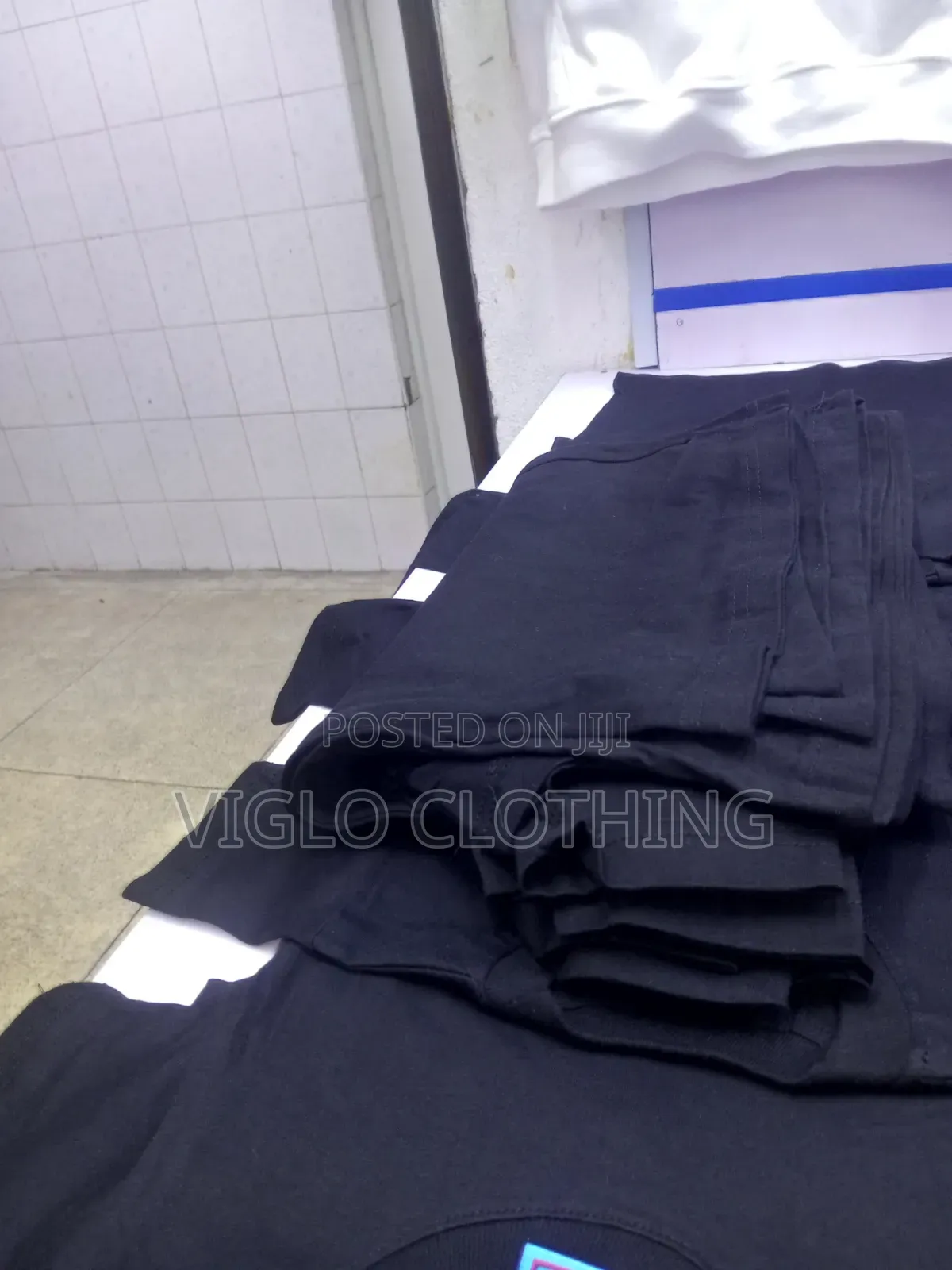 Wholesale Black Plain Kids Roundnecks