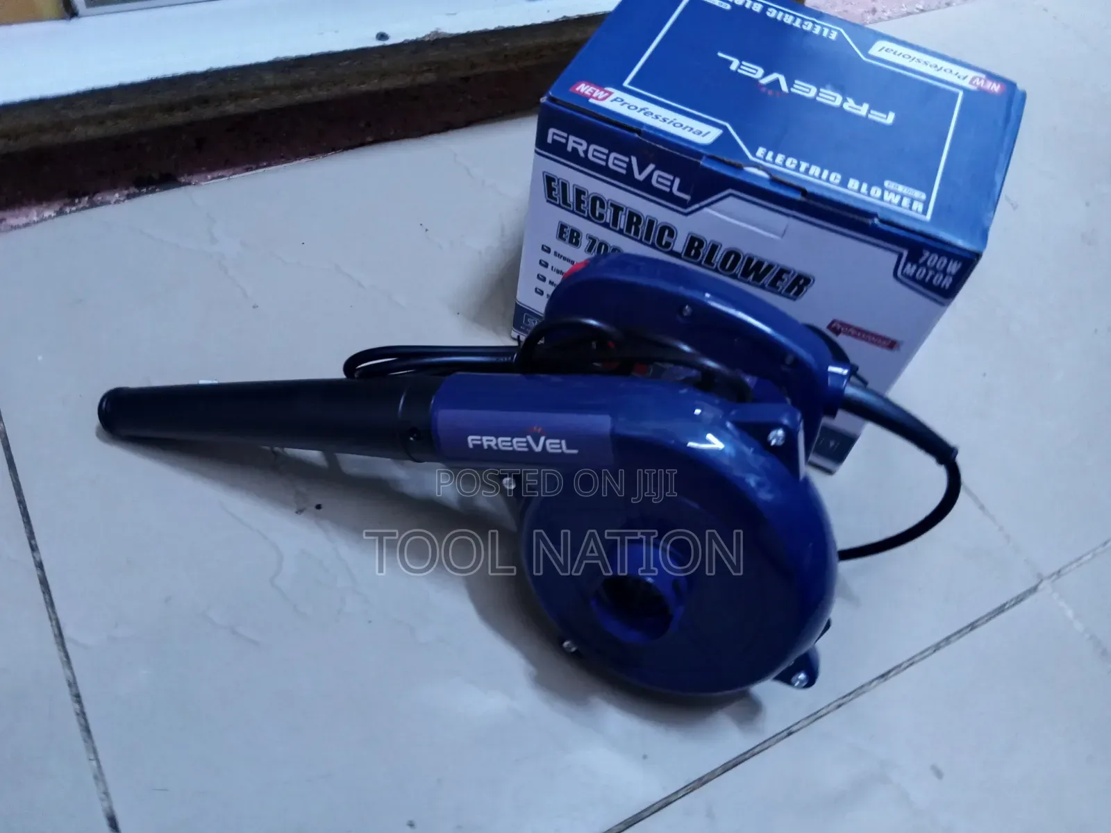 700w Freevel Electric Blower