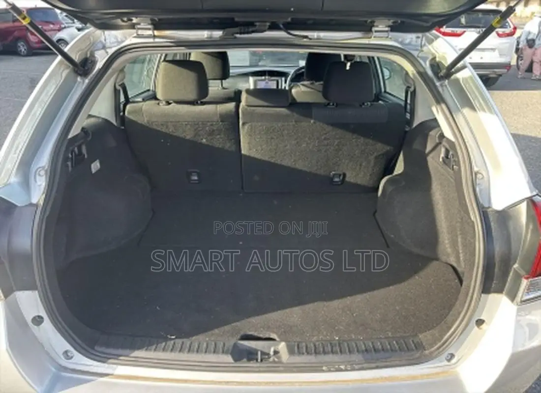 Toyota Corolla Fielder 1.5 Hybrid FWD 2019 Silver