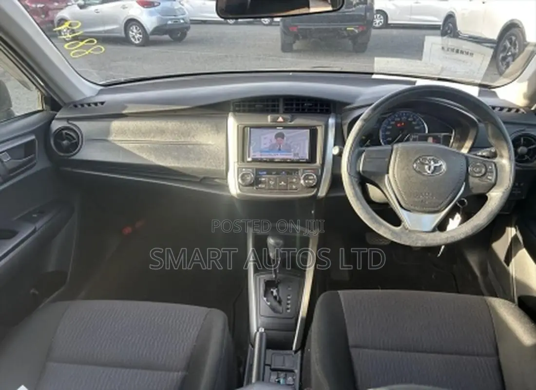 Toyota Corolla Fielder 1.5 Hybrid FWD 2019 Silver