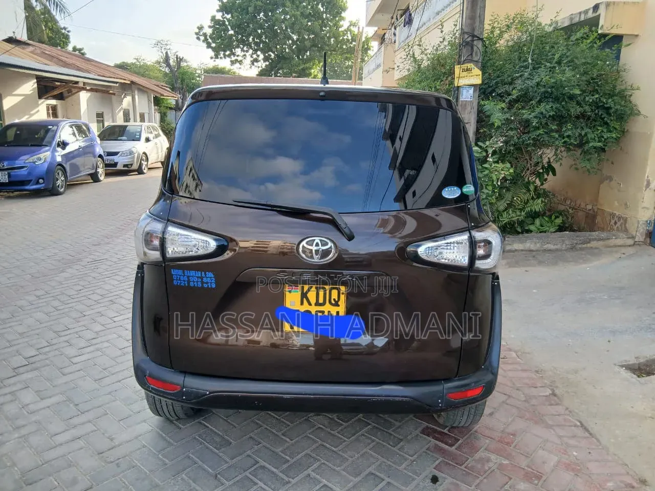 Toyota Sienta 2017 Brown