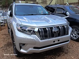 Toyota Land Cruiser Prado 2019 Silver