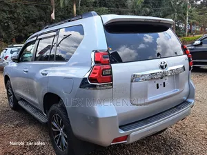 Toyota Land Cruiser Prado 2019 Silver