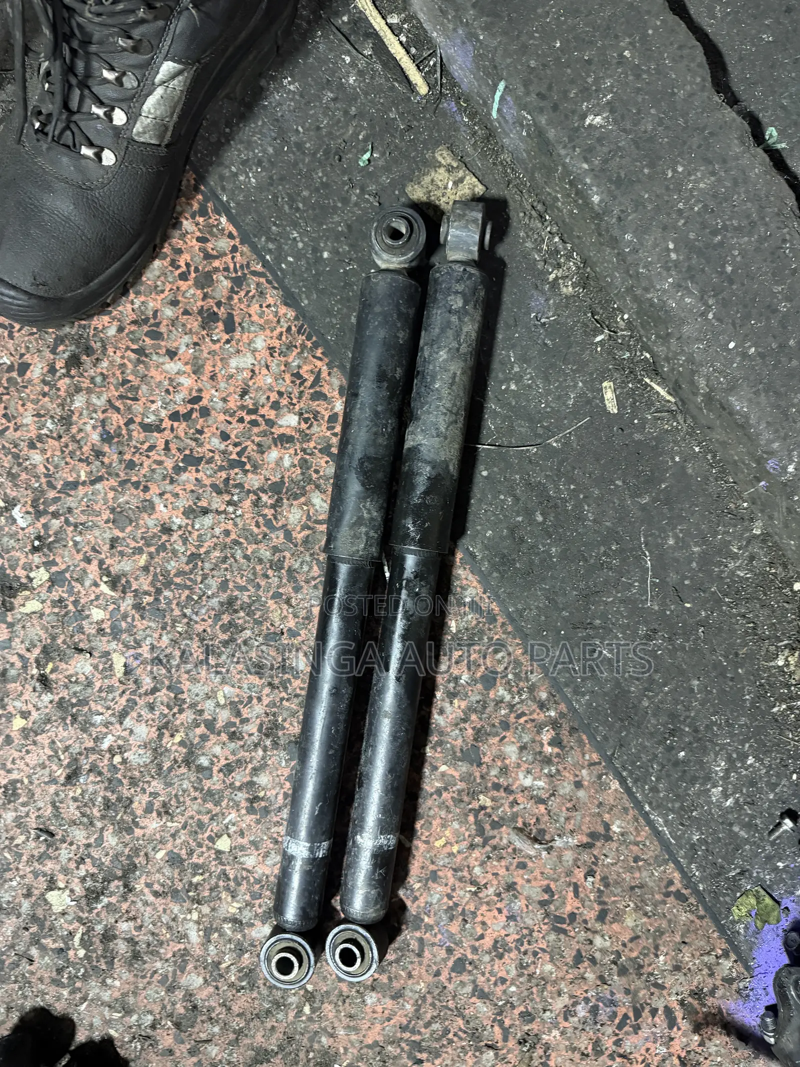 Nissan Days Rear Shocks