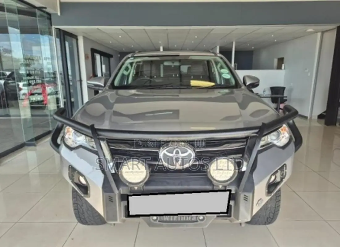 Toyota Fortuner 2.4 D AWD 2019