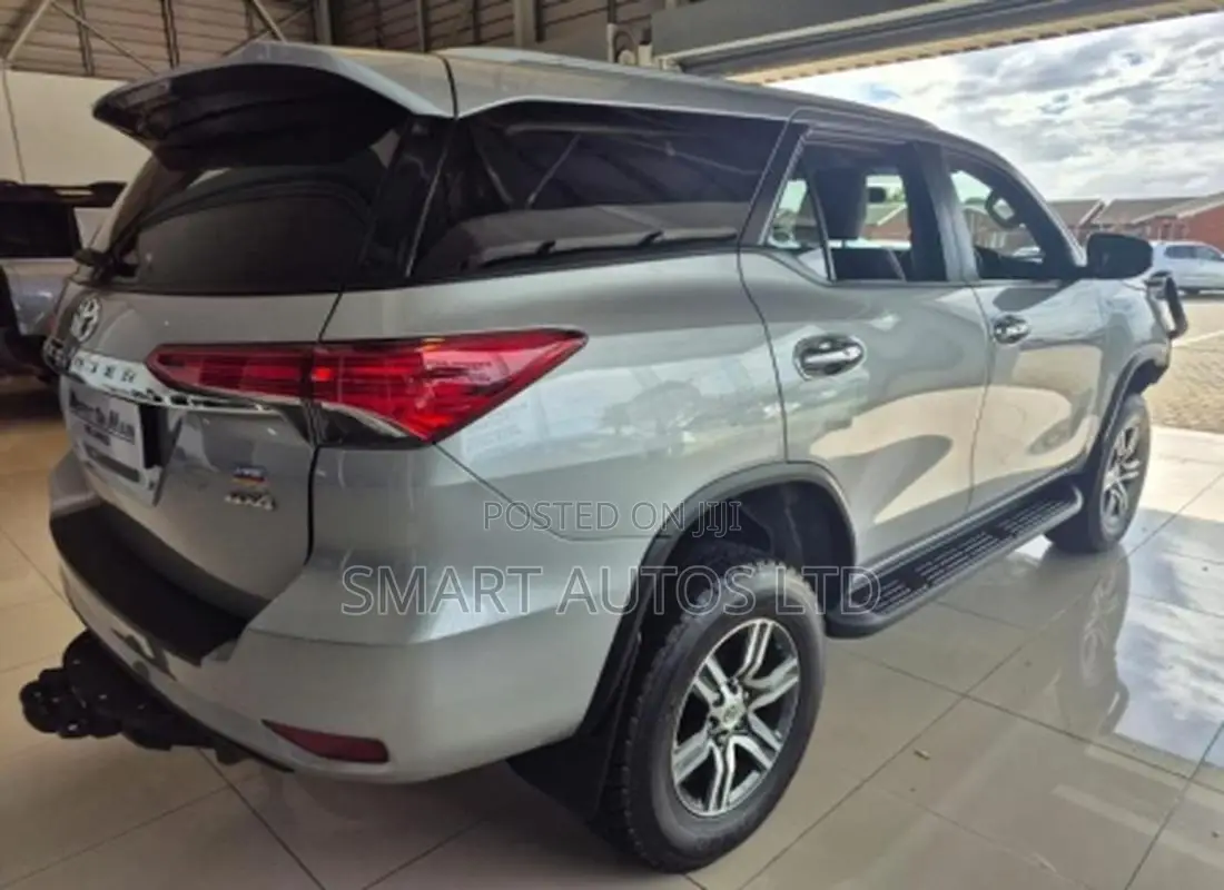 Toyota Fortuner 2.4 D AWD 2019