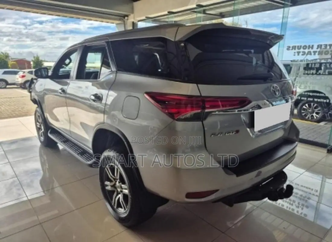 Toyota Fortuner 2.4 D AWD 2019