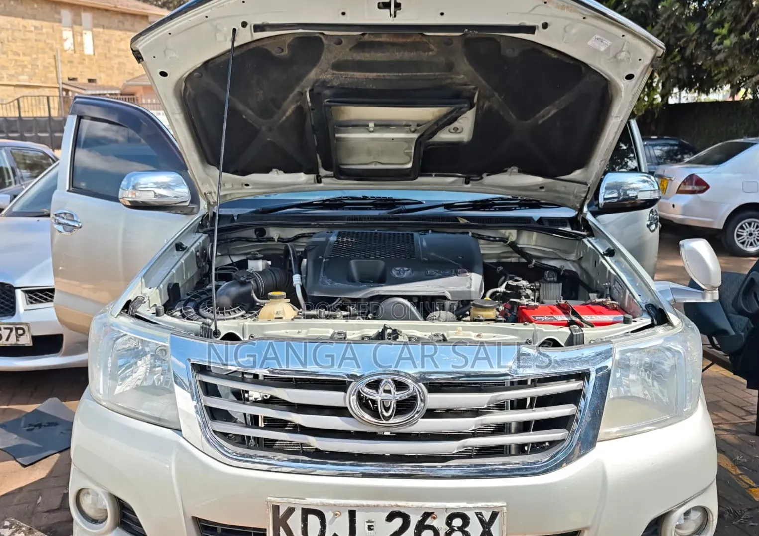 Toyota Hilux 2015 Gray