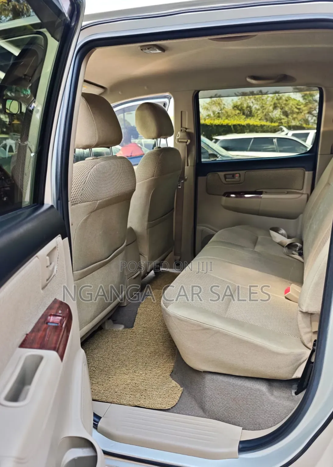Toyota Hilux 2015 Gray