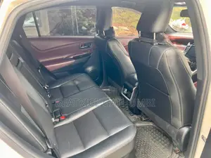 Toyota Harrier 2.5 Hybrid 4WD 2015 Pearl