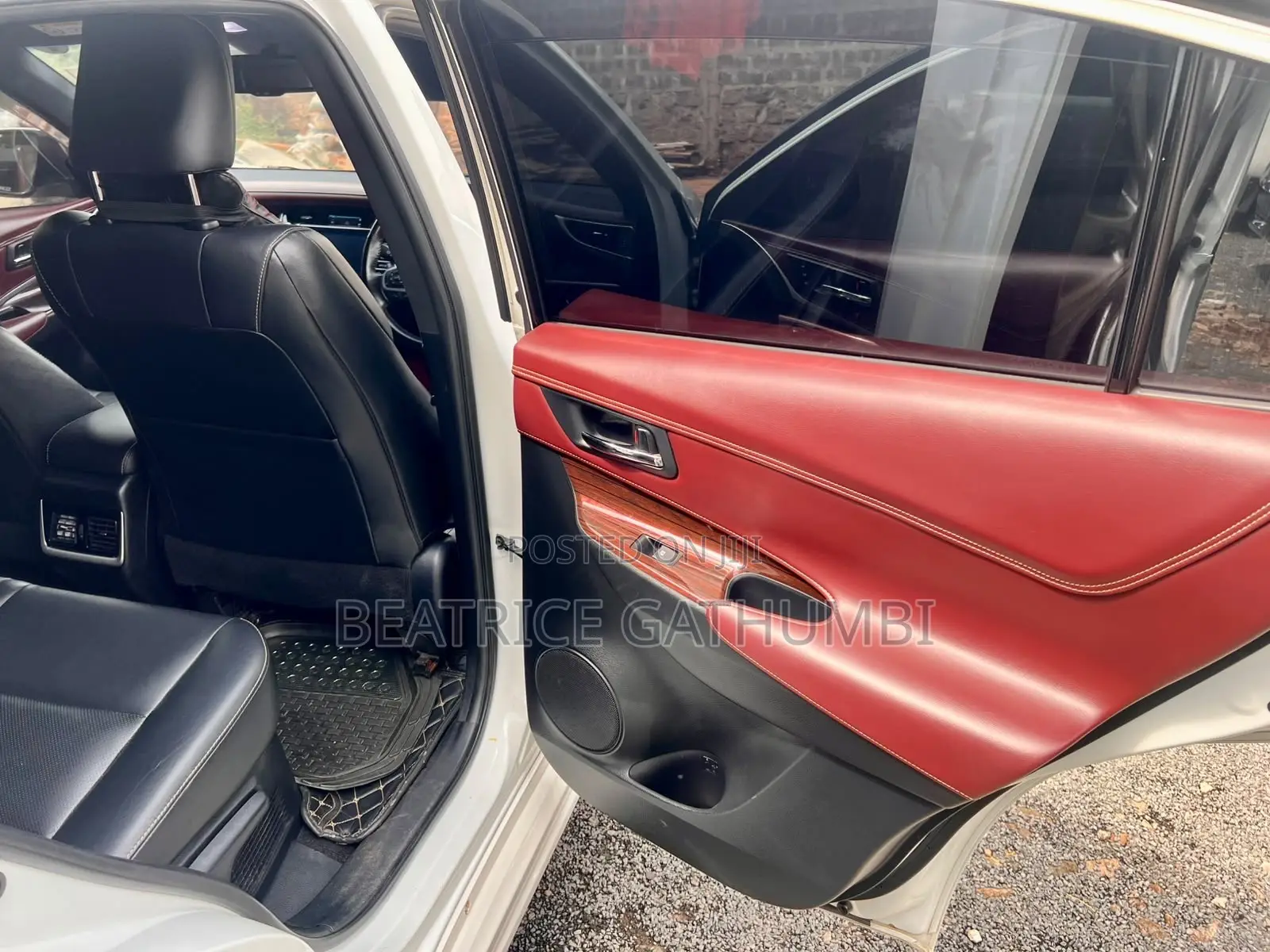 Toyota Harrier 2.5 Hybrid 4WD 2015 Pearl