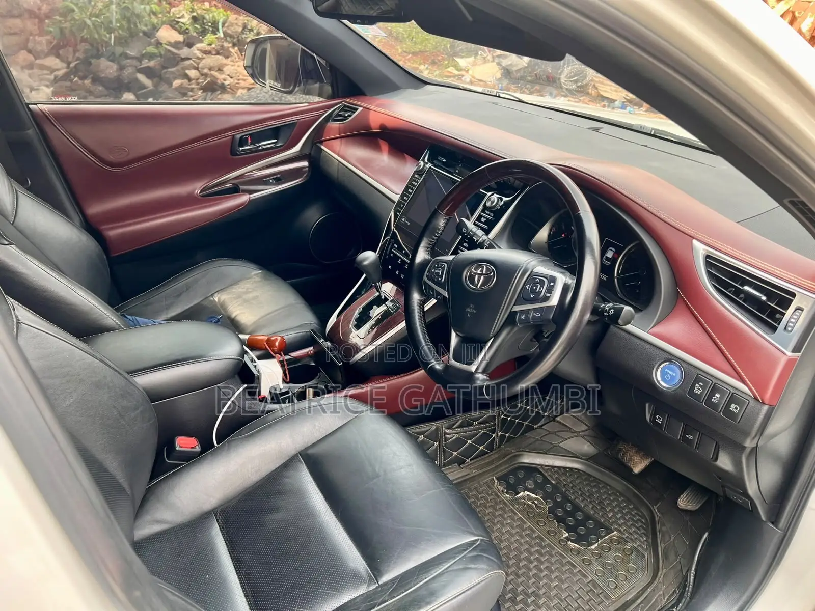 Toyota Harrier 2.5 Hybrid 4WD 2015 Pearl
