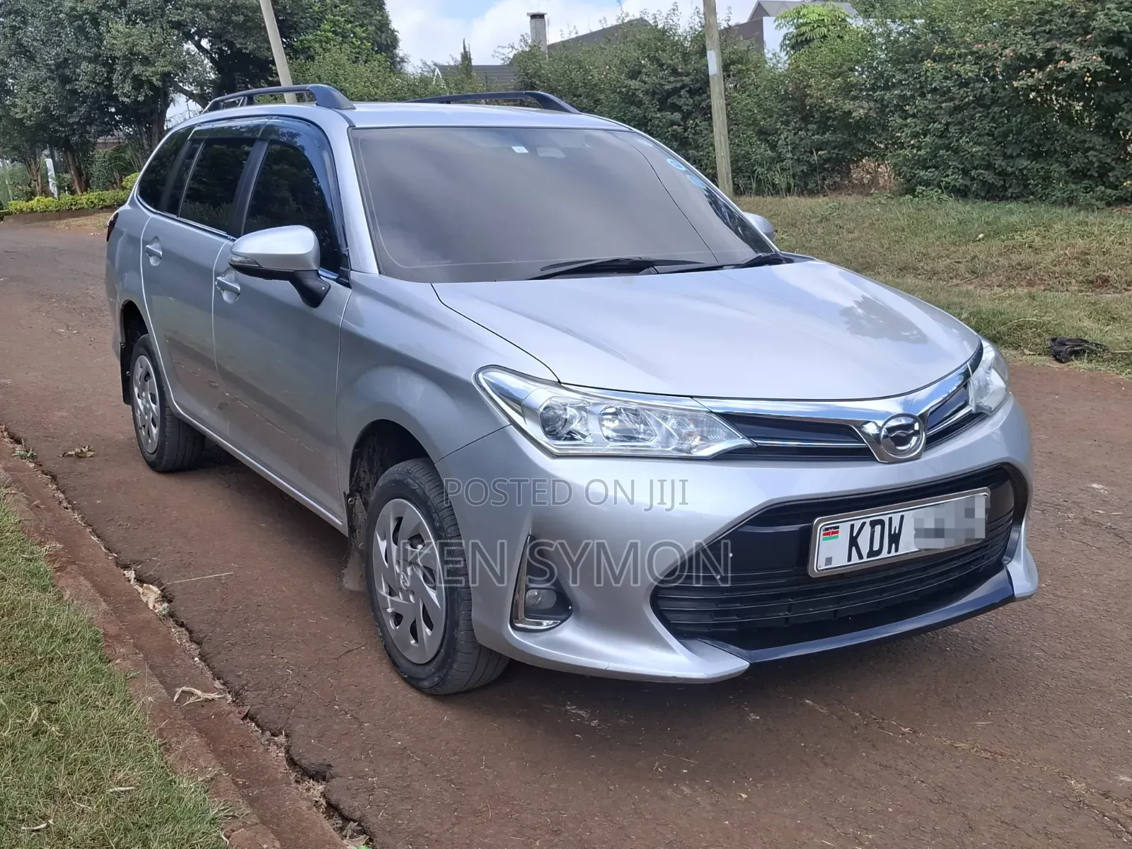 Toyota Corolla Fielder 2019 Silver