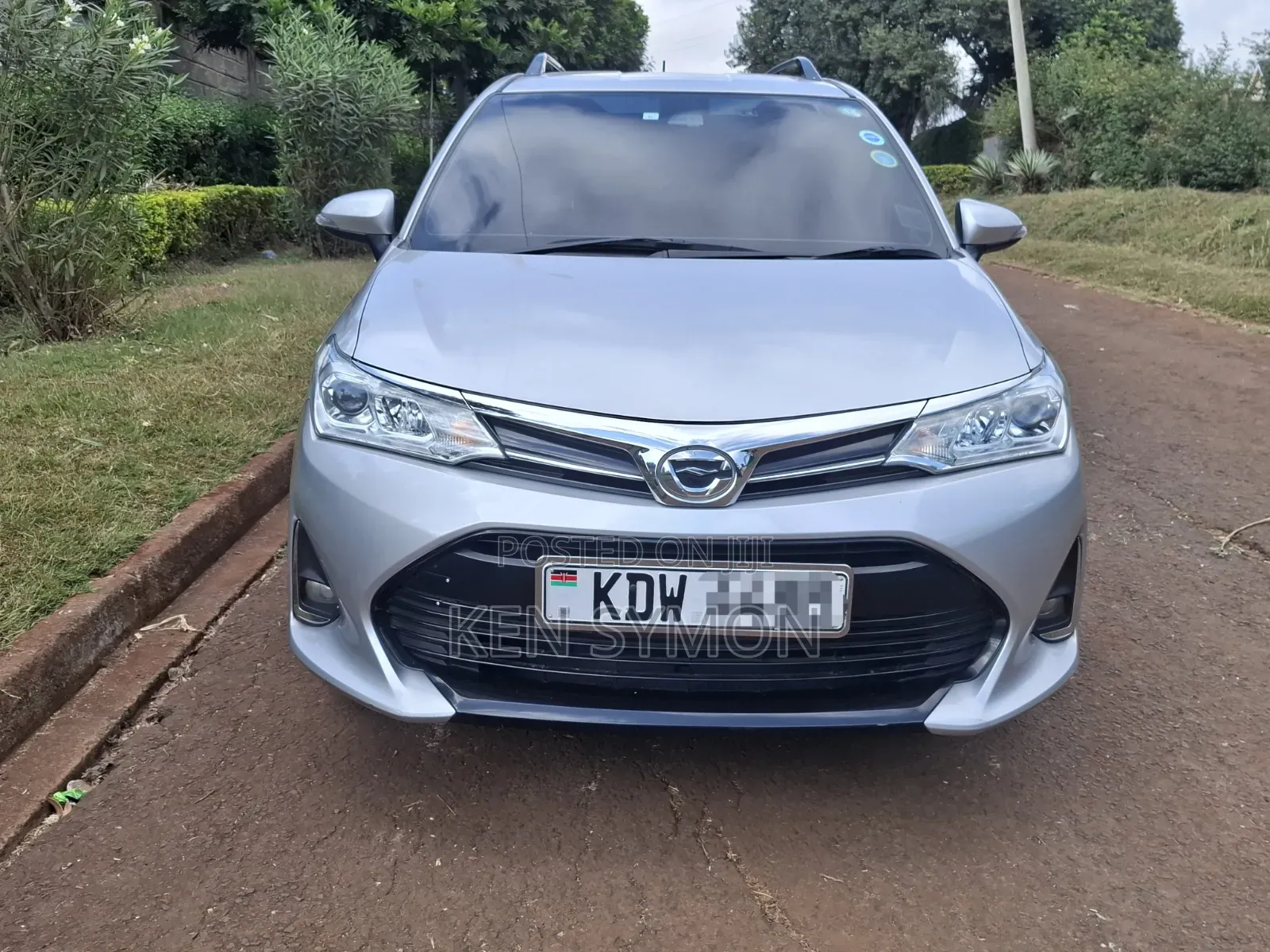 Toyota Corolla Fielder 2019 Silver