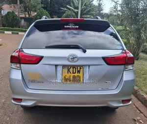 Toyota Corolla Fielder 2019 Silver