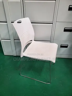 Nexus Stackable Visitors Chair