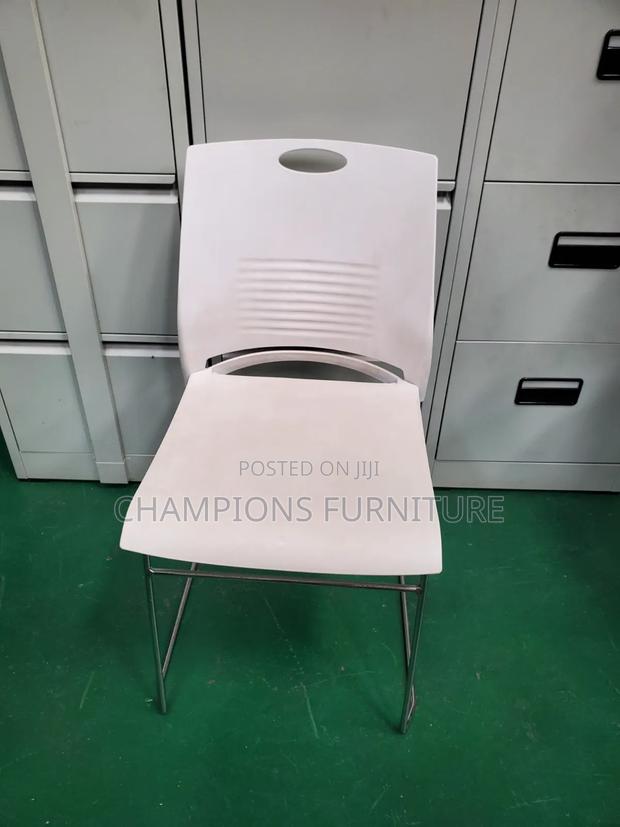 Nexus Stackable Visitors Chair - thumbnail 2