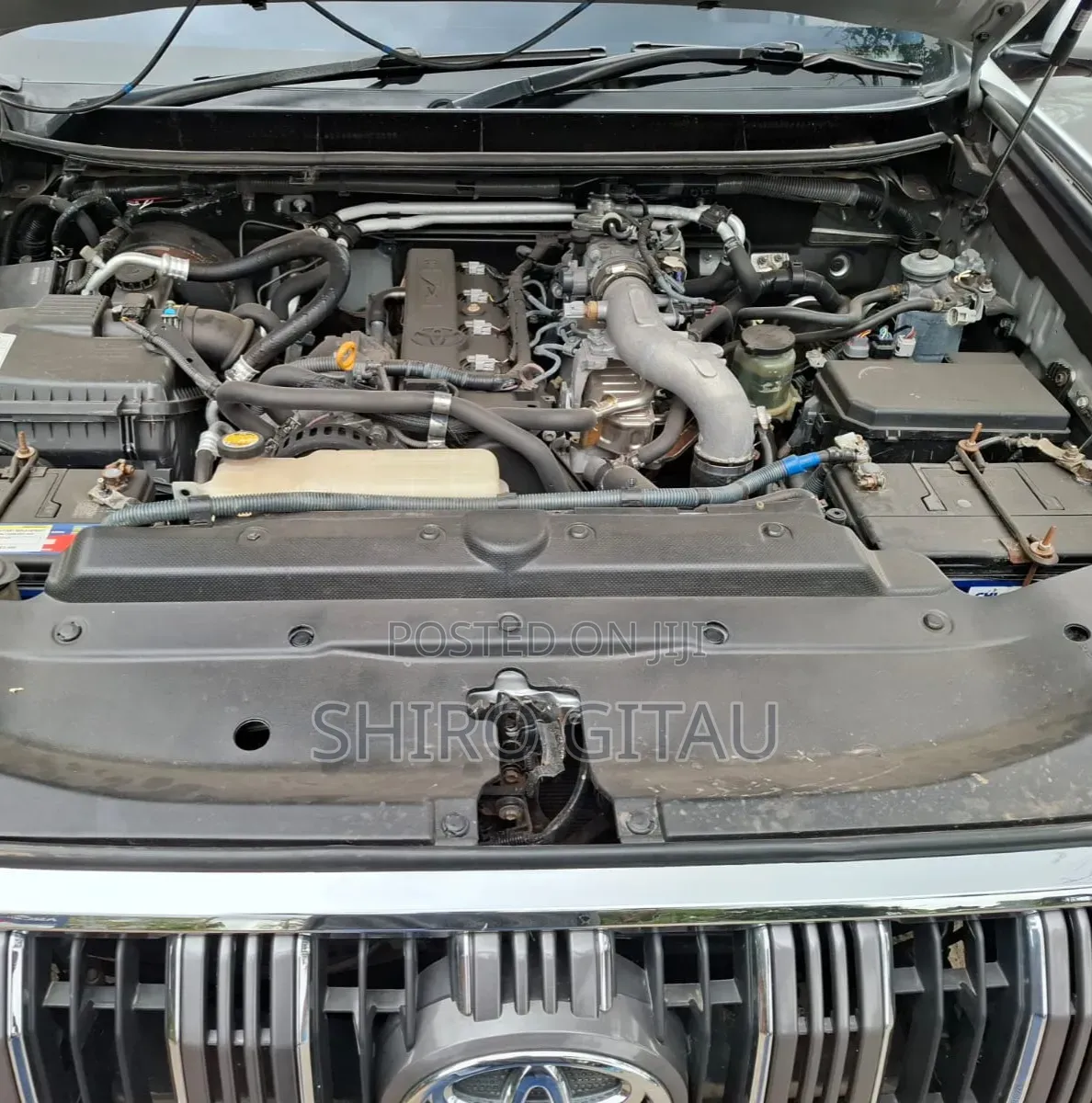 Toyota Land Cruiser Prado 2010 Silver
