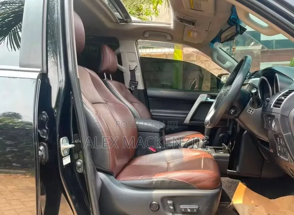 Toyota Land Cruiser Prado 2017 Black