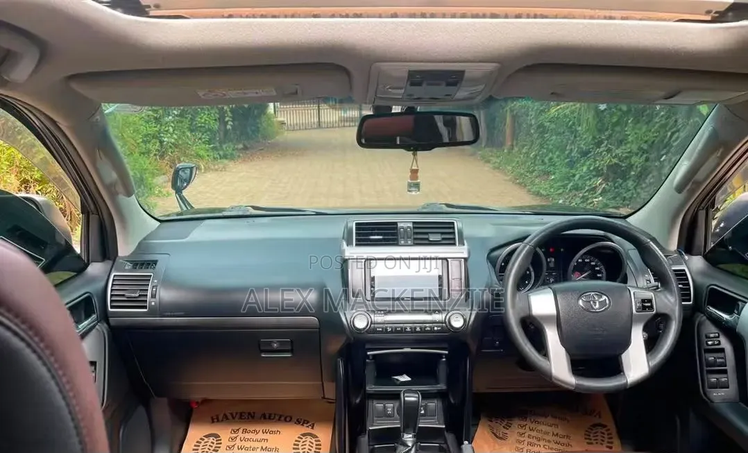 Toyota Land Cruiser Prado 2017 Black