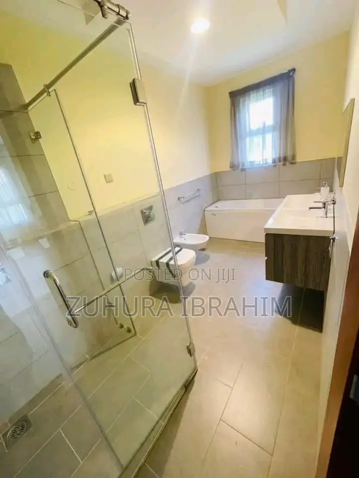 4bdrm Townhouse / Terrace in Runda for rent