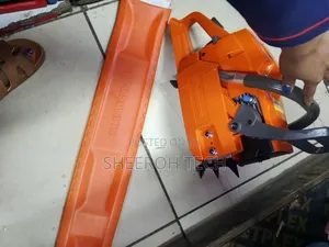 272xp Chainsaw/Powersaw