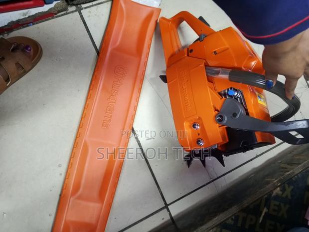 272xp Chainsaw/Powersaw