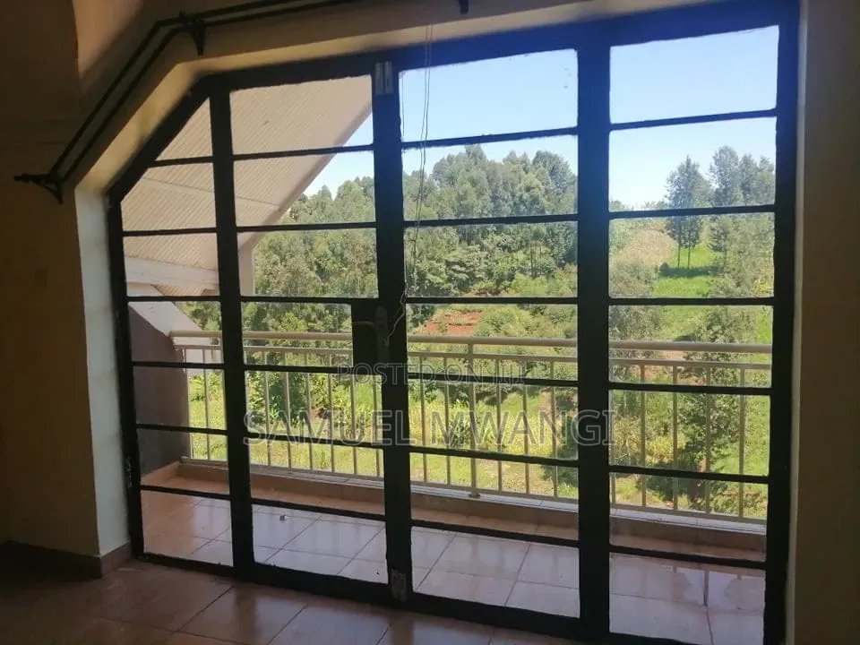 3bdrm Apartment in Ndenderu for sale