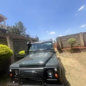 Land Rover Defender 1983 Green