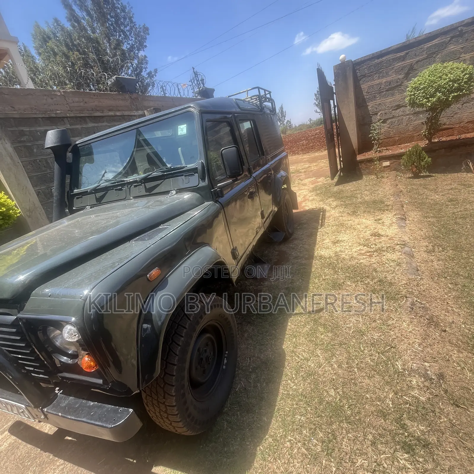 Land Rover Defender 1983 Green