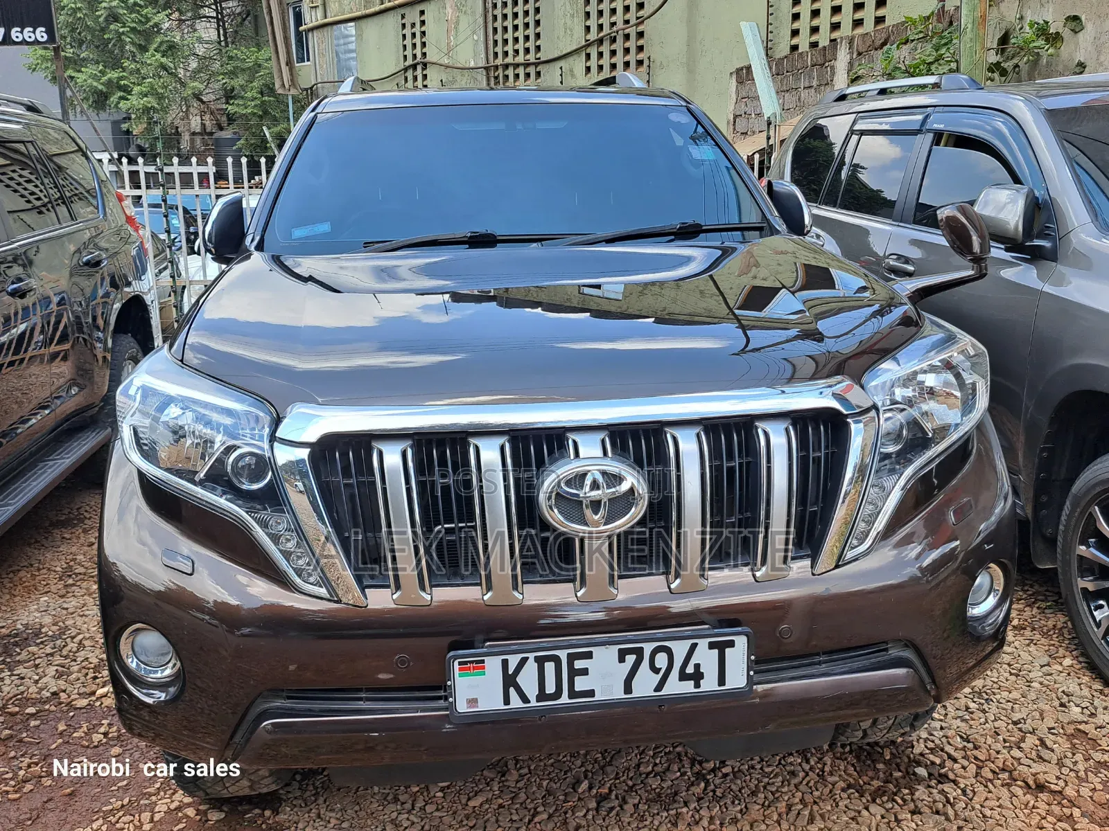 Toyota Land Cruiser Prado 2017 Gold