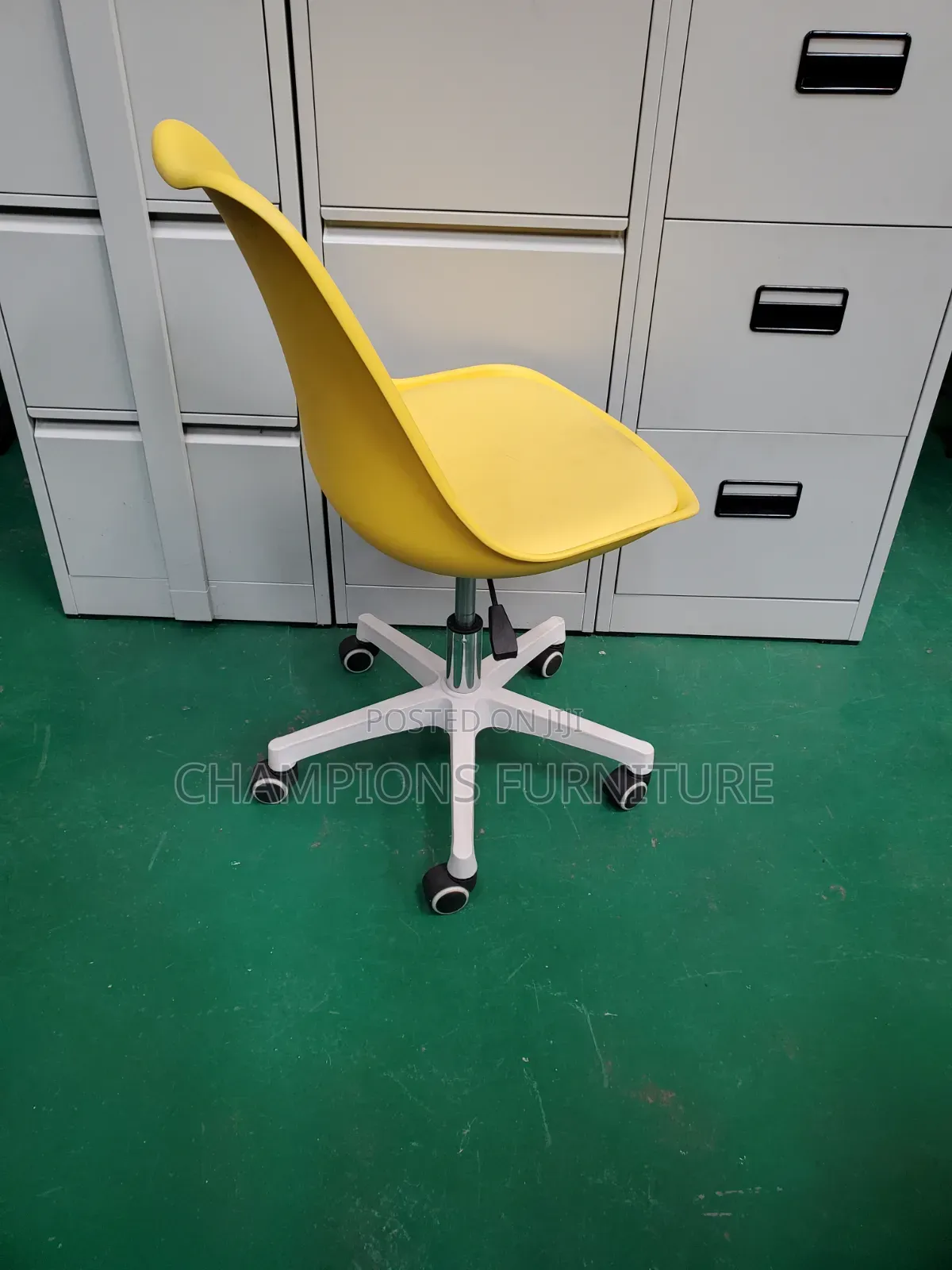 Tulip Task Chair