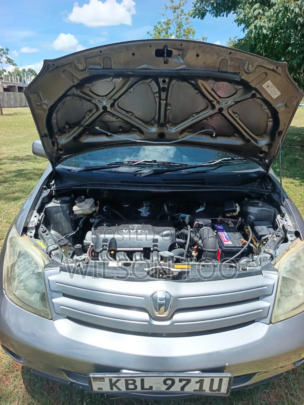 Toyota IST 2004 Silver
