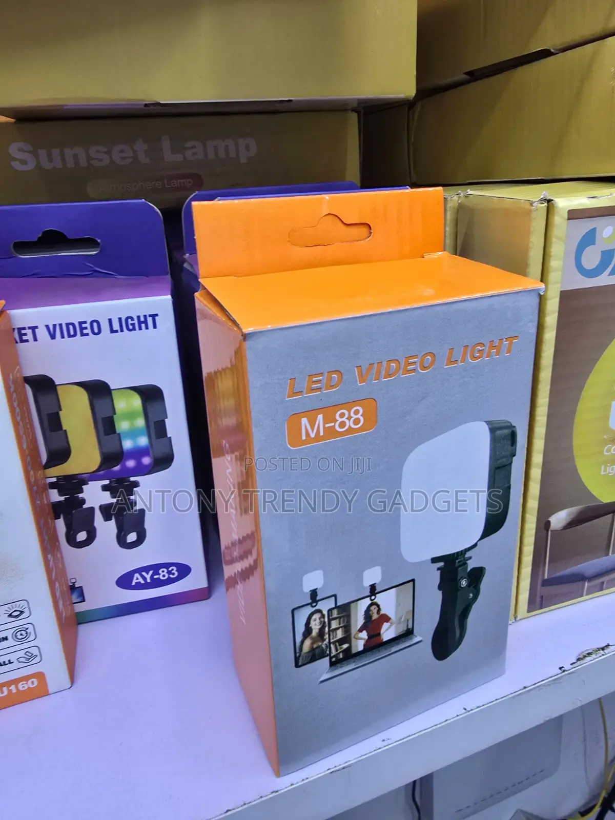 M-88 Portable LED Video Light for Phone, Laptop Vlogging