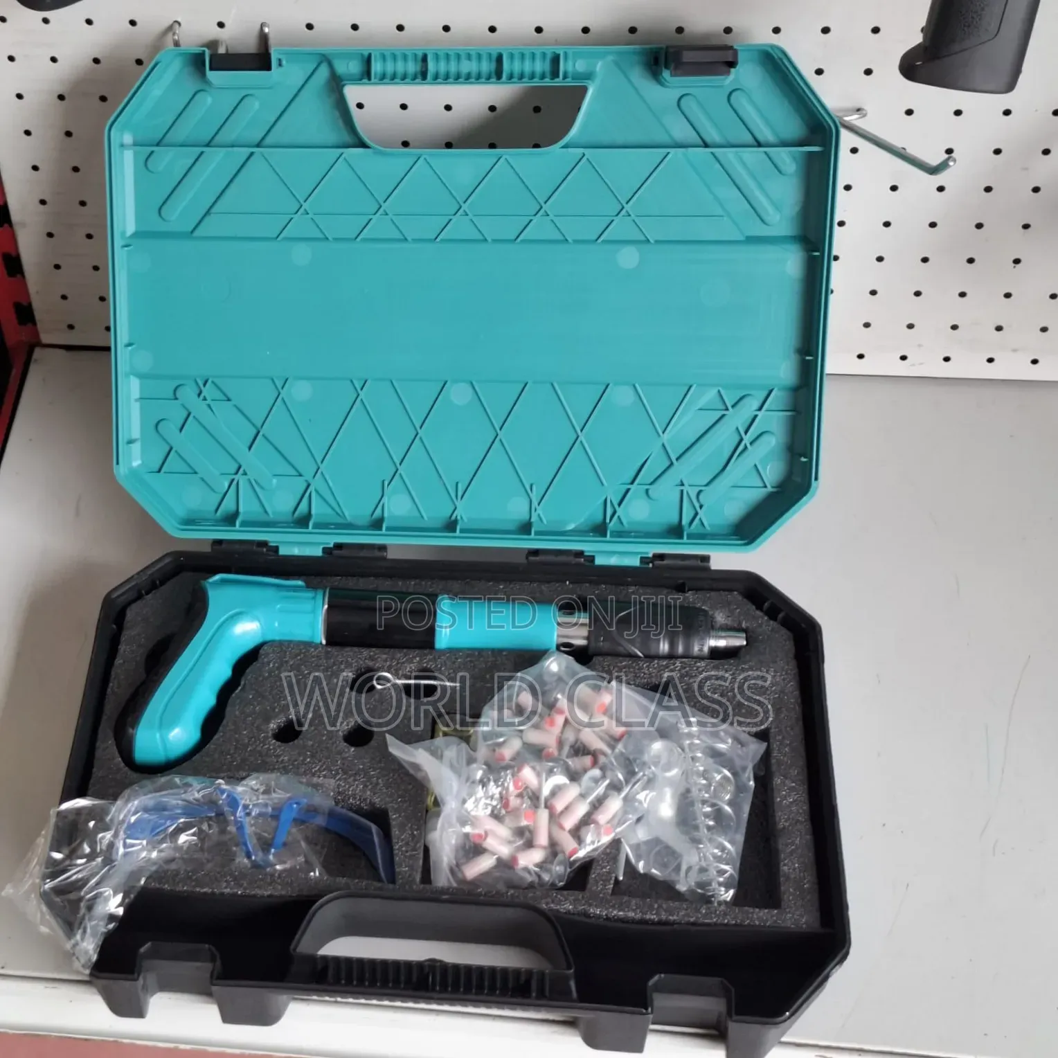 Heavy Duty Manual Rivet Tool and Fastening Gun for Brick and Concrete