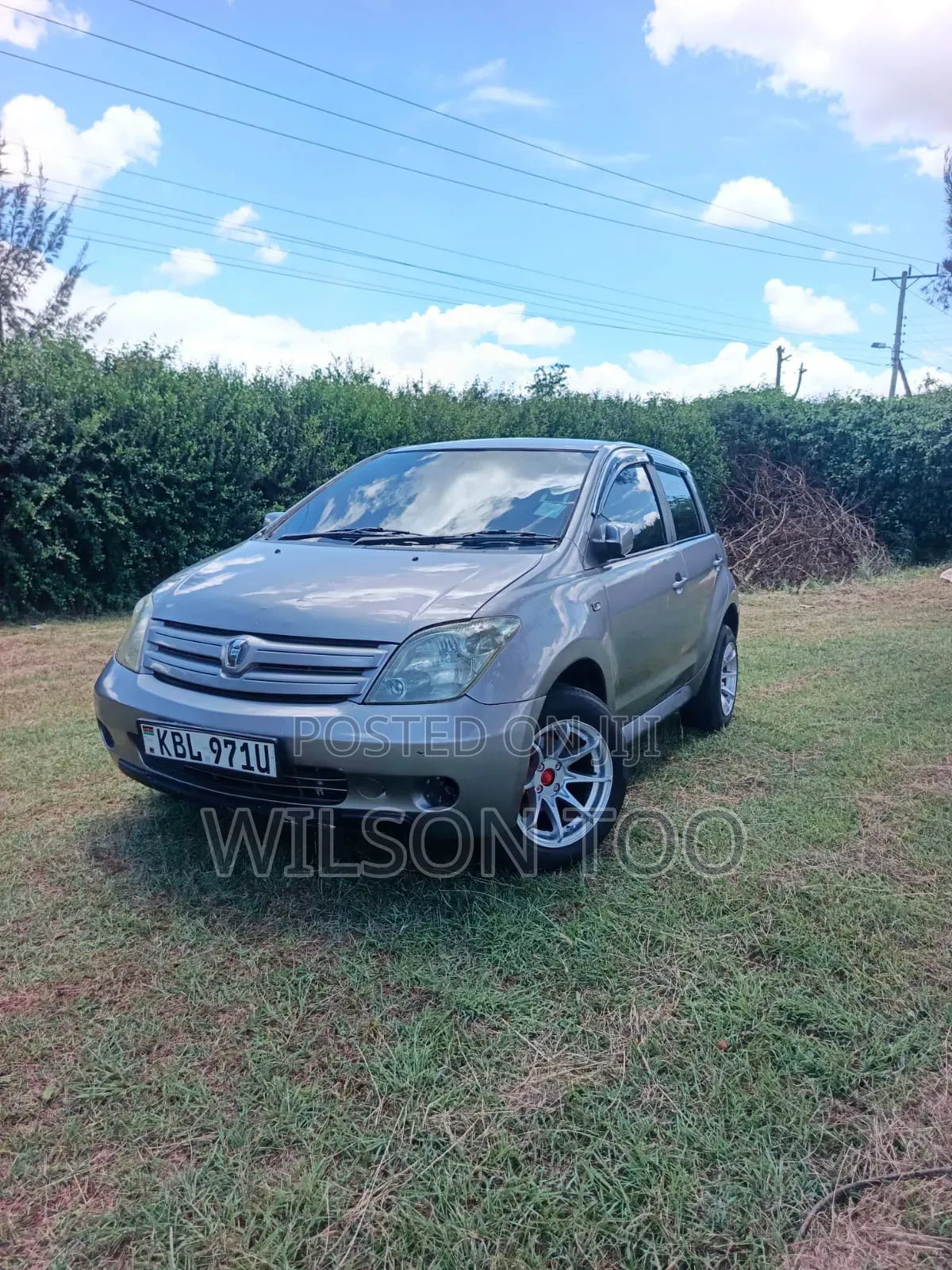 Toyota IST 2004 Silver