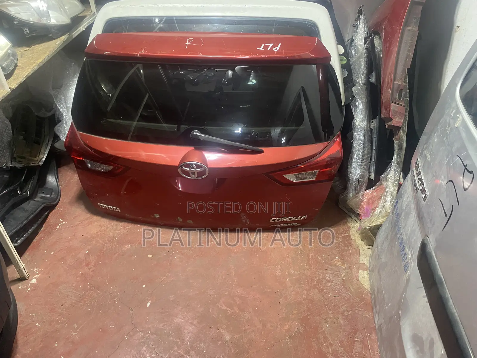 Toyota Auris Boot 2015