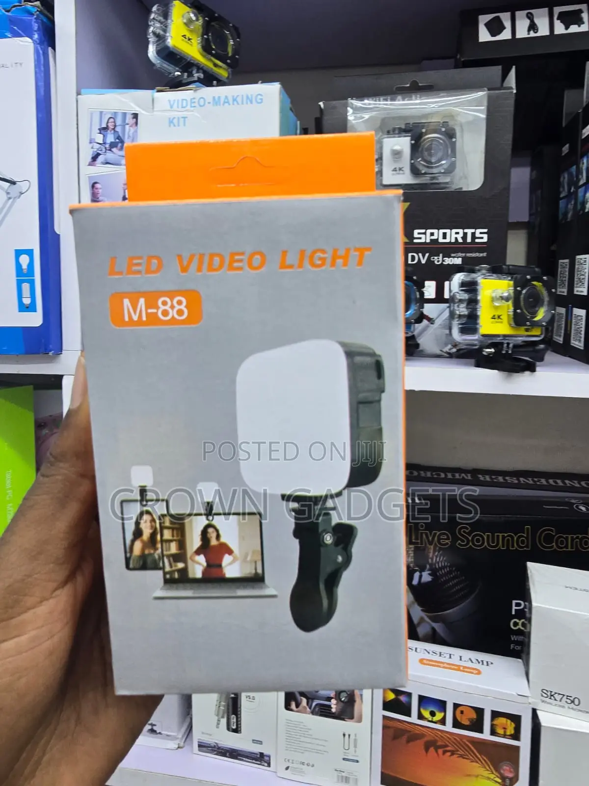 M-88 Portable LED Fill Light With Clip for Vlogging Photos