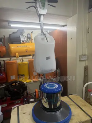Powerful Floor Scrubber Machine Lenhard