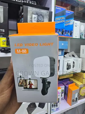 M-88 Adjustable LED Video Light - With Phone Clip