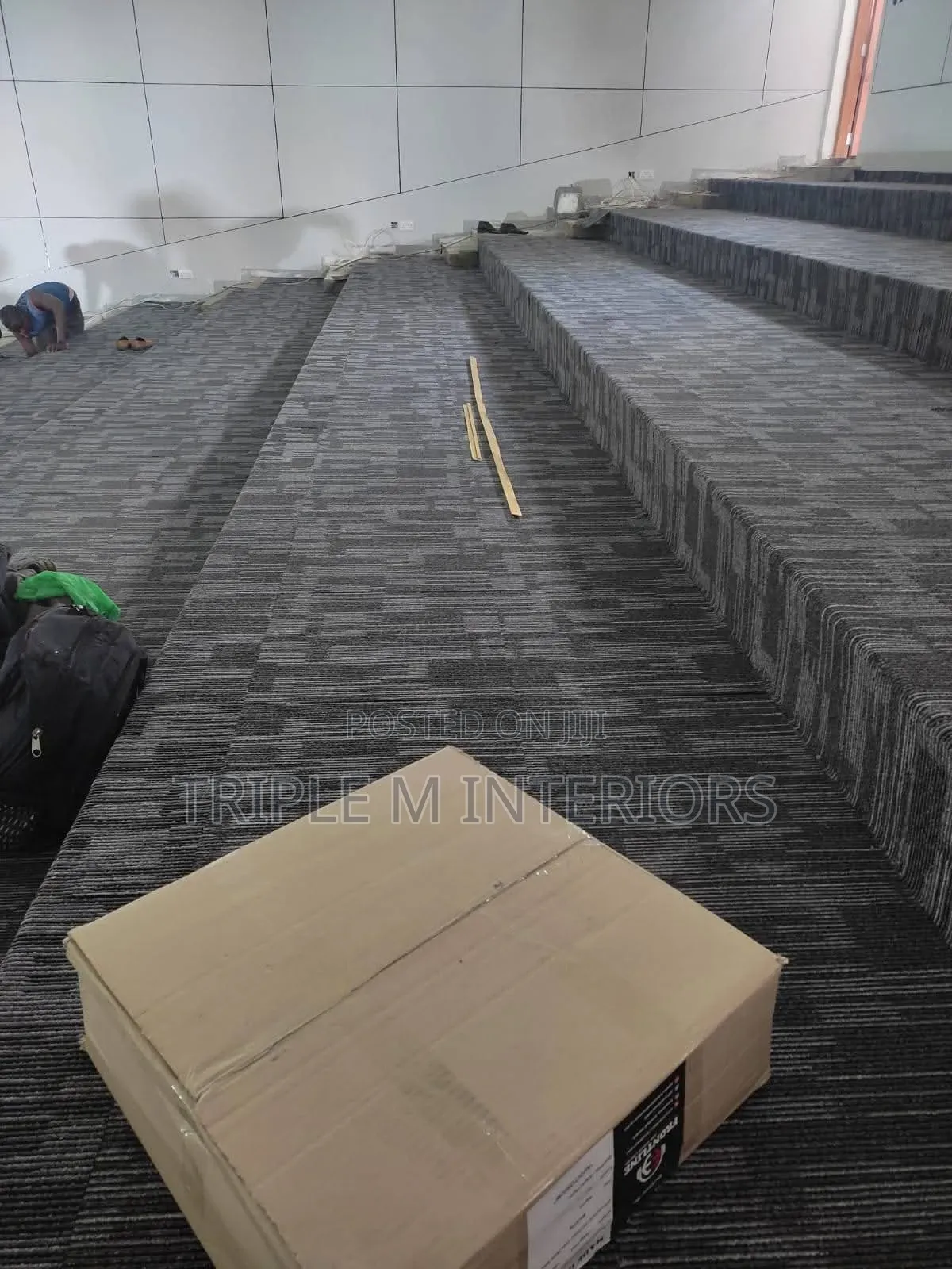 Non-Slip Square Carpet Tiles / Safe and Durable
