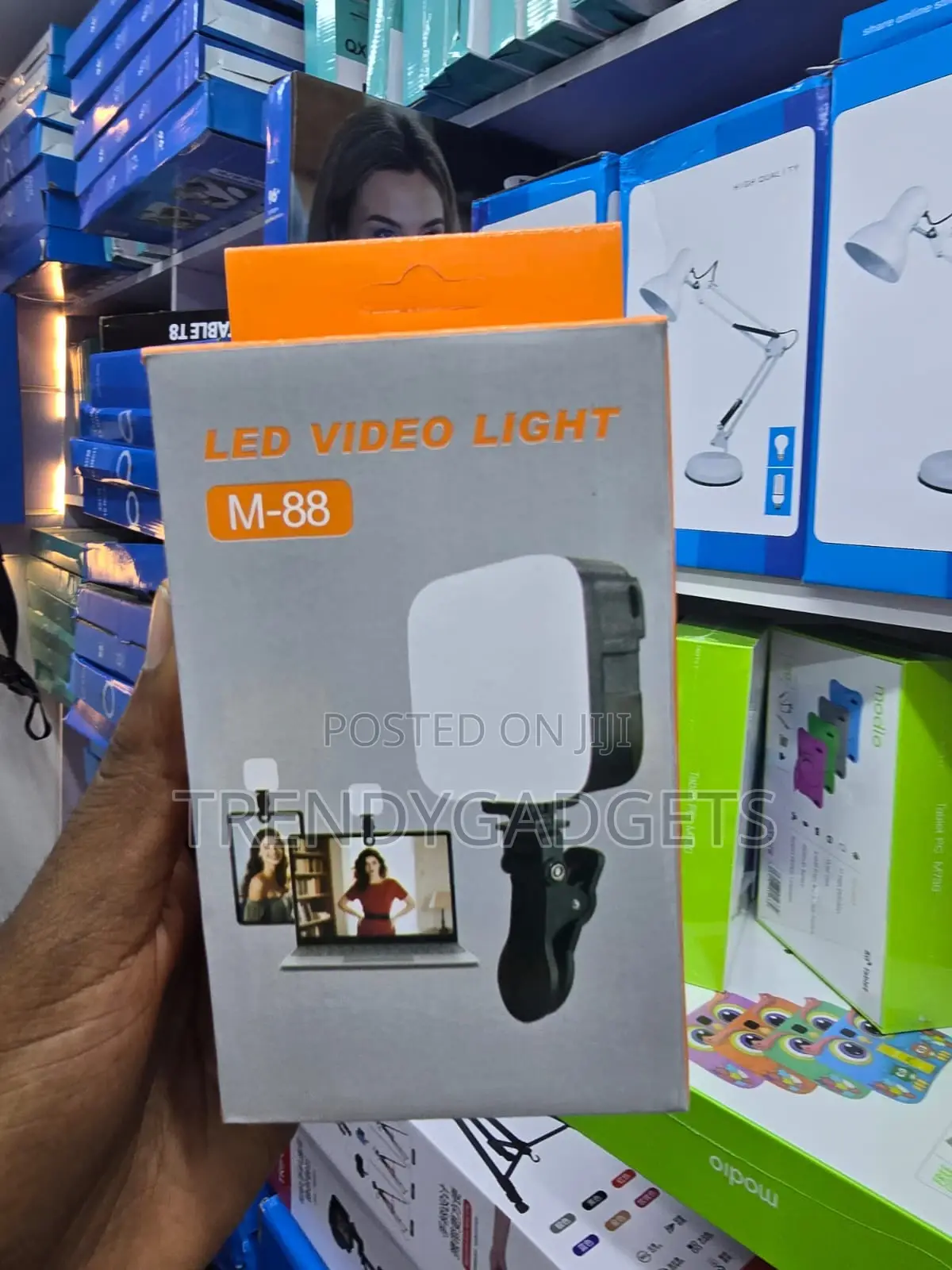 M-88 Mini LED Video Light With Clip-on Mount for Smartphones
