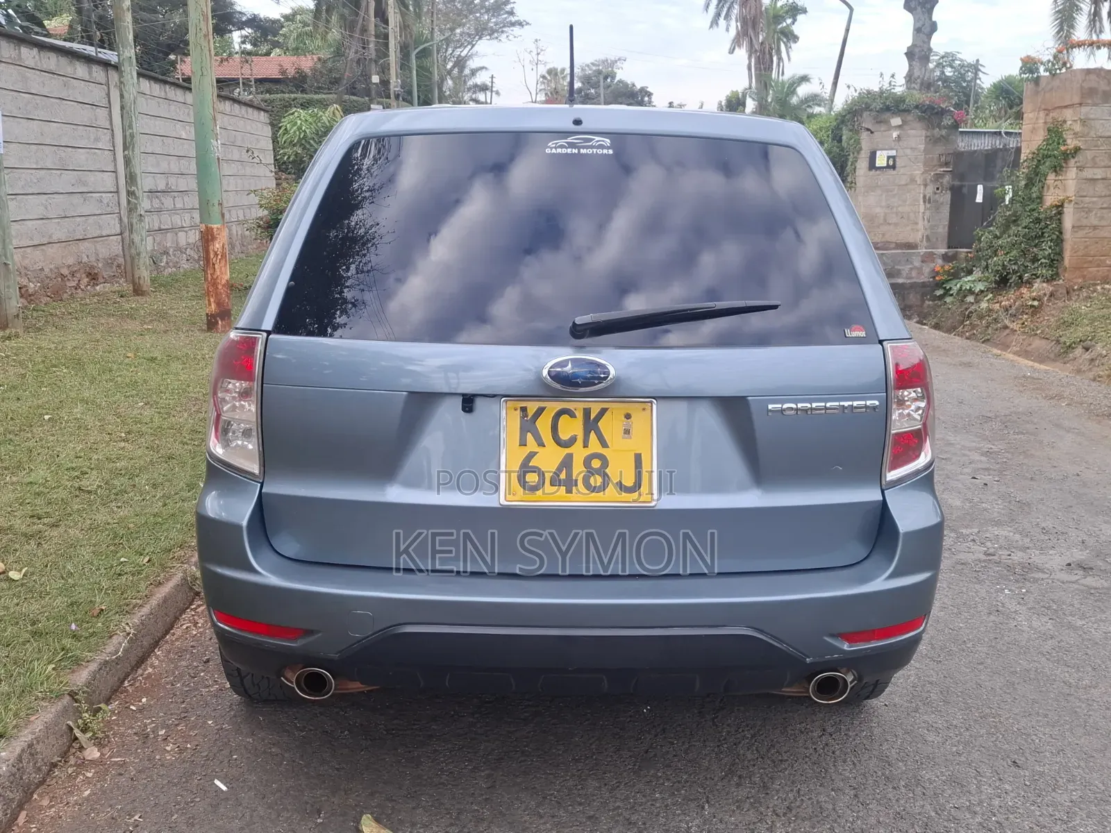 Subaru Forester 2010 Gray