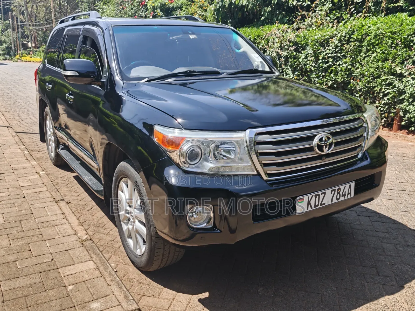 Toyota Land Cruiser 4.6 V8 ZX 2012 Black