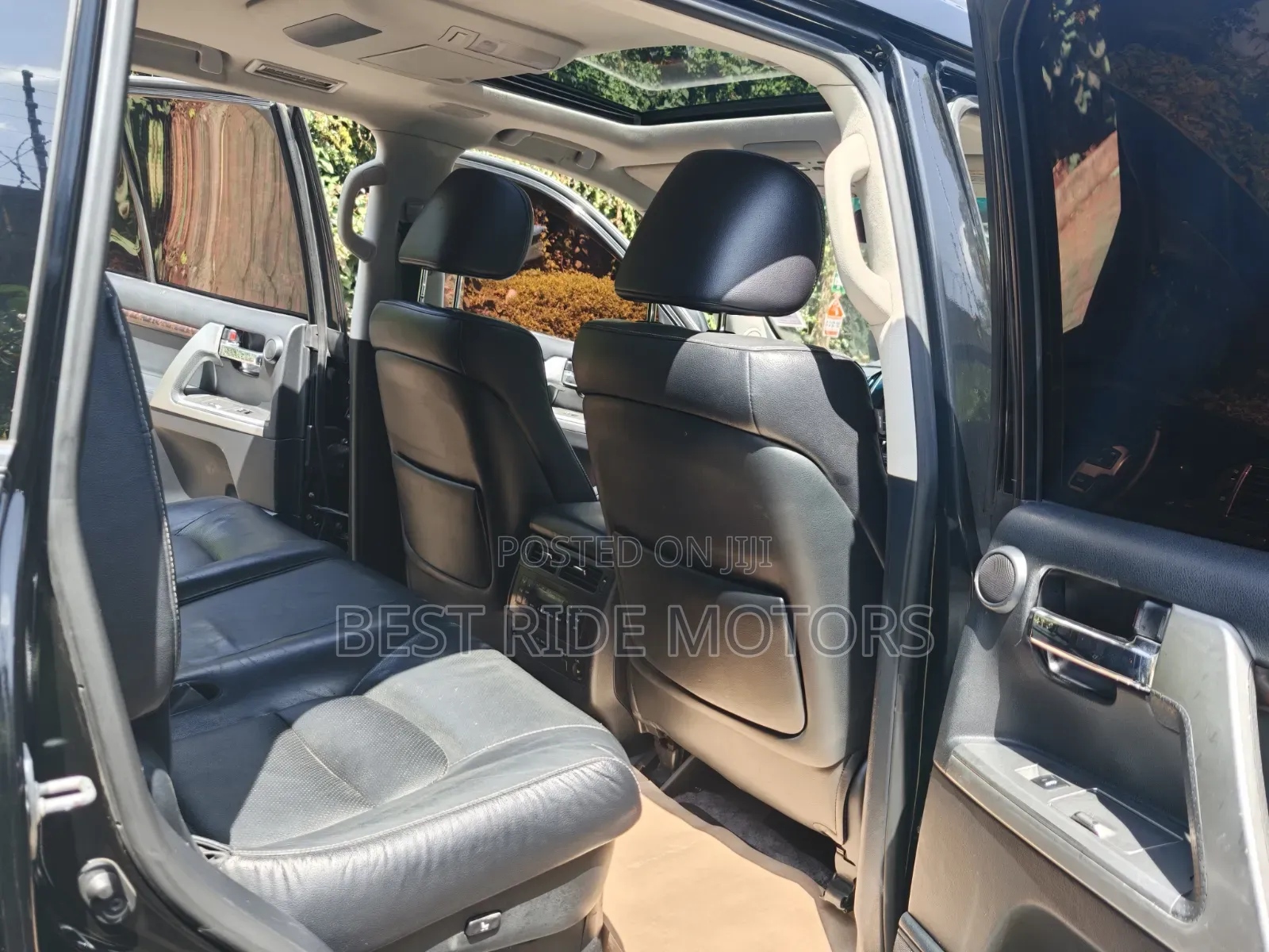 Toyota Land Cruiser 4.6 V8 ZX 2012 Black
