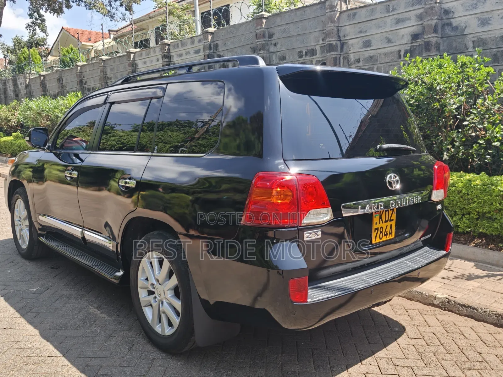 Toyota Land Cruiser 4.6 V8 ZX 2012 Black